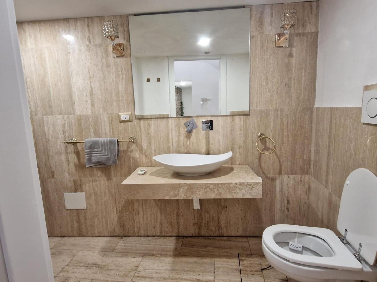 The Love Basement Apartment Rome Bagian luar foto